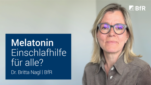Fotografische Abbildung der BfR-Wissenschaftlerin Dr. Britta Nagl für das Video "Melatonin: Einschlafhilfe für alle?"